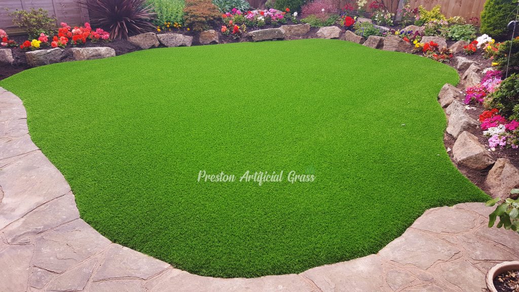 Preston Artificial Grass Garden Design 03 scaled